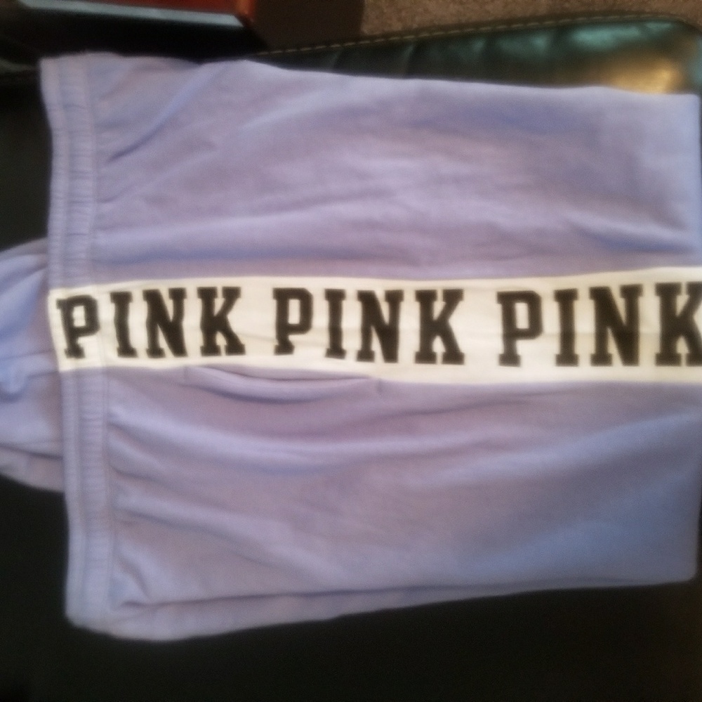 ISO VS Pink pants. I need a size Medium.